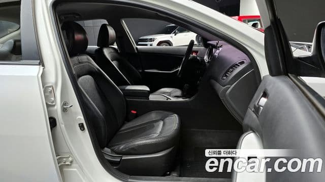 Kia K5 LPI Smart, 2011 10