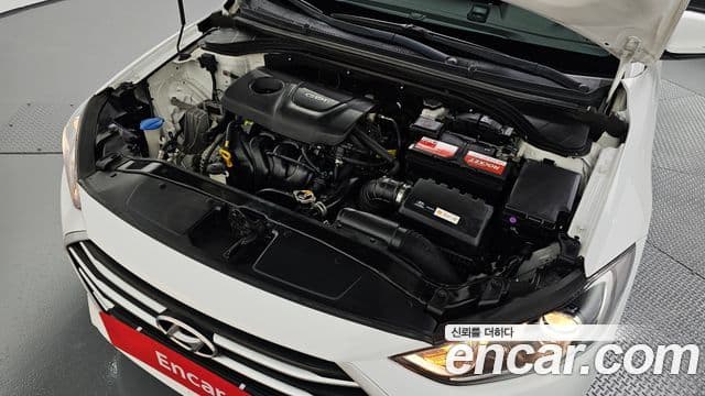 Hyundai Avante AD 1.6 GDI Smart, 2017 6