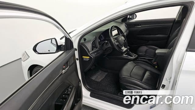 Hyundai Avante AD 1.6 GDI Smart, 2017 10