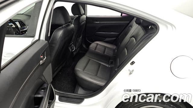 Hyundai Avante AD 1.6 GDI Smart, 2017 11