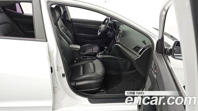 Hyundai Avante AD 1.6 GDI Smart, 2017 12