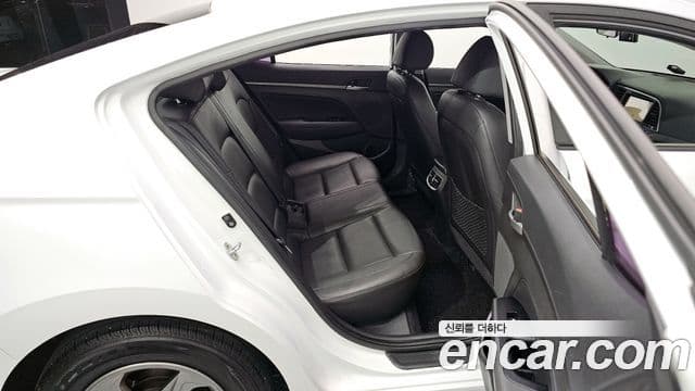 Hyundai Avante AD 1.6 GDI Smart, 2017 13