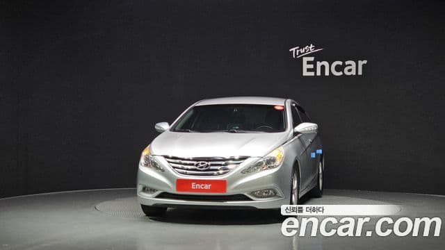 Hyundai YF Sonata люксовая версия, 2010 3