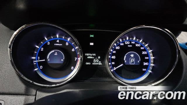 Hyundai YF Sonata люксовая версия, 2010 8