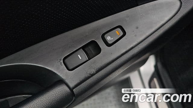 Hyundai YF Sonata люксовая версия, 2010 19