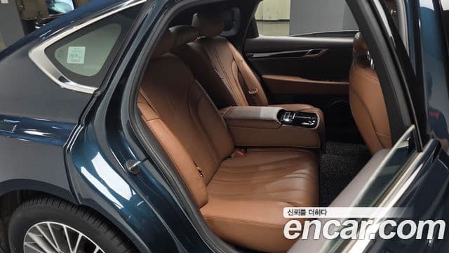 Genesis G80 (RG3) бензин 2.5 турбо AWD, 2021 11