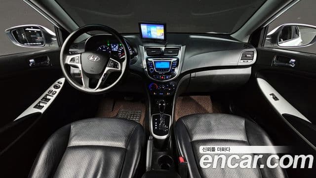 Hyundai Accent(новый кузов / новое поколение) Premier, 2012 7