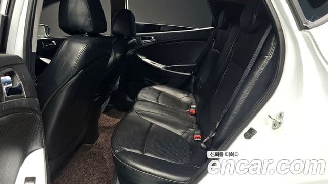 Hyundai Accent(новый кузов / новое поколение) Premier, 2012 12