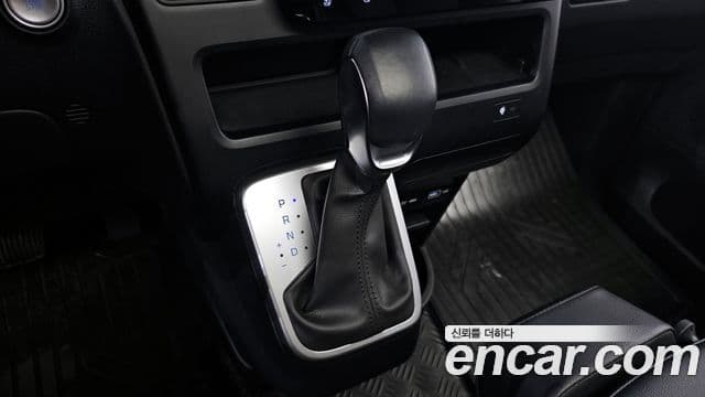 Hyundai Staria Modern, 2022 9