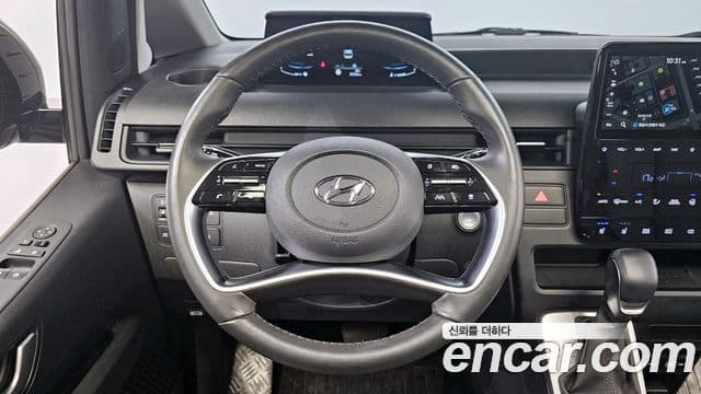 Hyundai Staria Modern, 2022 13