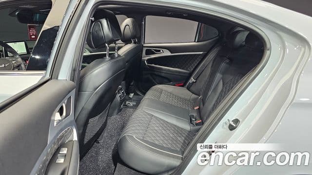 Genesis G70 Sport пакет, 2018 12