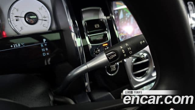 Rolls-Royce 고스트 6.6 EWB V12, 2020 9