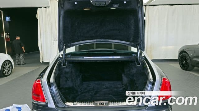 Rolls-Royce 고스트 6.6 EWB V12, 2020 20