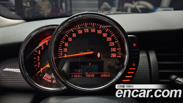 Mini Cooper D 3세대, 2016 8