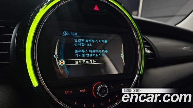 Mini Cooper D 3세대, 2016 15