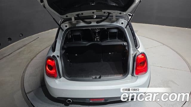 Mini Cooper D 3세대, 2016 20