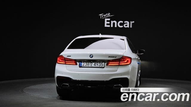 BMW 5시리즈 (G30) 520d Luxury Special Edition, 2018 4