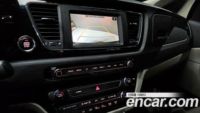 Kia The / новый New Carnival VIP, 2019 15