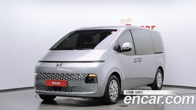 Hyundai Staria Modern, 2023 1