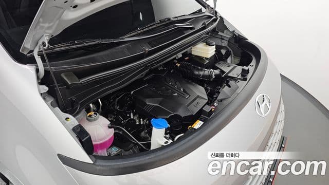 Hyundai Staria Modern, 2023 6