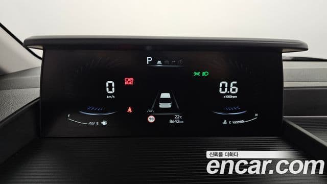 Hyundai Staria Modern, 2023 8