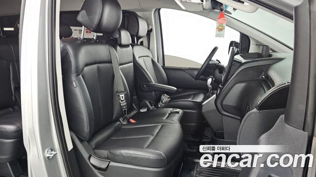 Hyundai Staria Modern, 2023 10