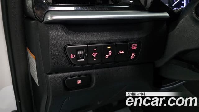 Kia The / новый New Niro Noblesse, 2022 16