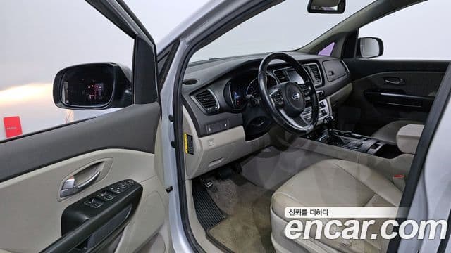 Kia All New Carnival Luxury, 2016 10