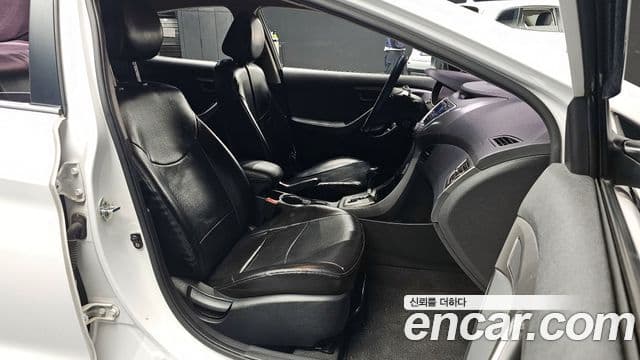 Hyundai Avante MD Luxury, 2012 10