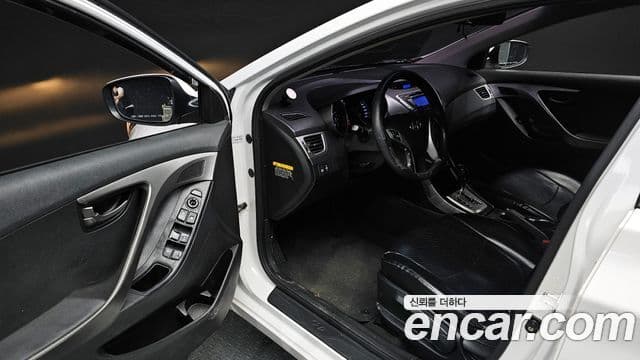 Hyundai Avante MD Luxury, 2012 11