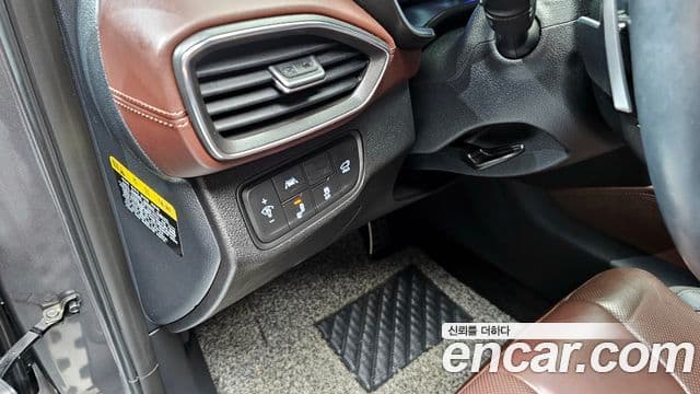 Hyundai Santa Fe TM Inspiration, 2019 14