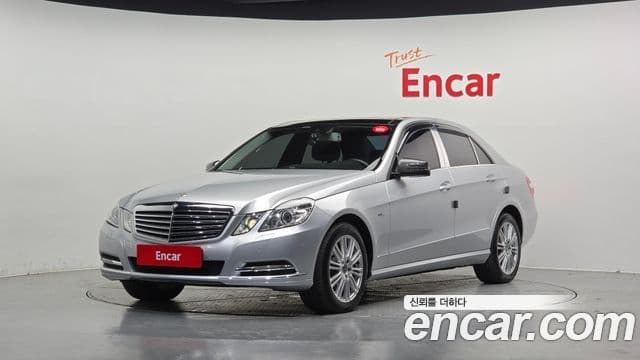 Mercedes-Benz E-класс W212 E300 Elegance, 2012 1