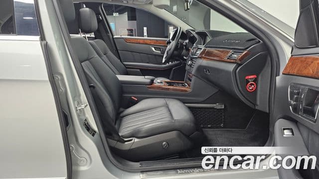 Mercedes-Benz E-класс W212 E300 Elegance, 2012 11