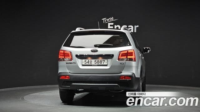 Kia Sorento R топовая версия, 2012 4