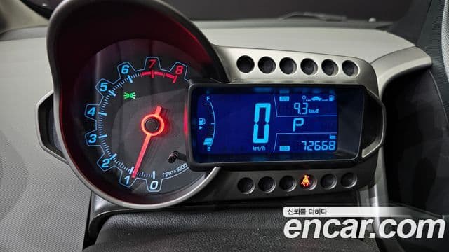 Chevrolet(GM대우) 아베오 хэтчбек топовая версия, 2012 8