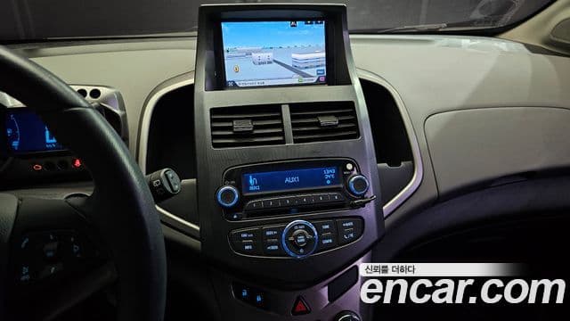 Chevrolet(GM대우) 아베오 хэтчбек топовая версия, 2012 15