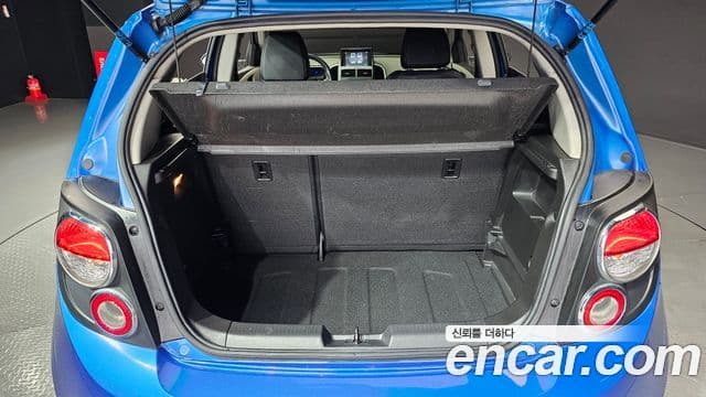 Chevrolet(GM대우) 아베오 хэтчбек топовая версия, 2012 20