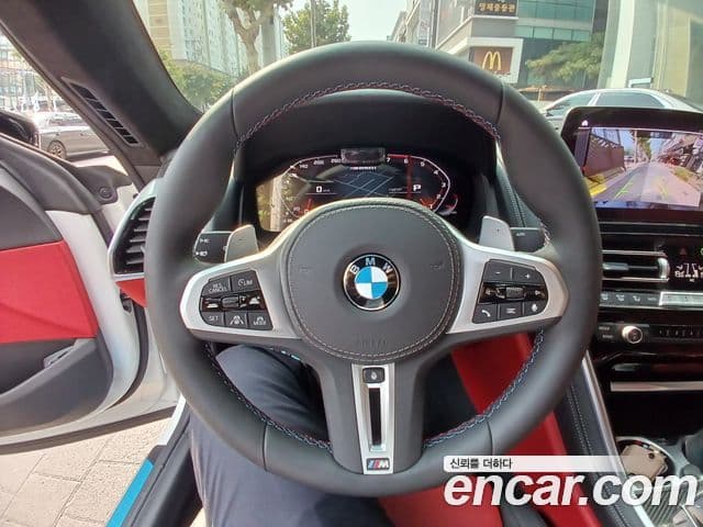 BMW 8시리즈 (G15) M850i xDrive купе, 2025 7