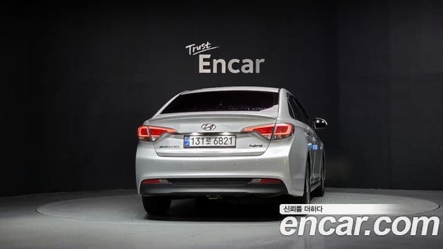 Hyundai LF Sonata гибрид Premium, 2015 4