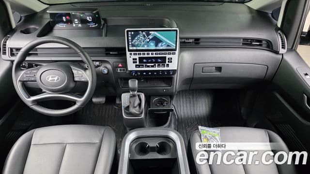 Hyundai Staria Modern, 2025 7
