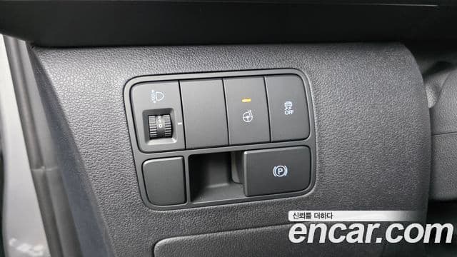 Hyundai Staria Modern, 2025 13