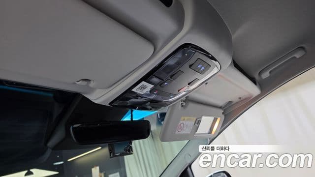 Hyundai Staria Modern, 2025 17