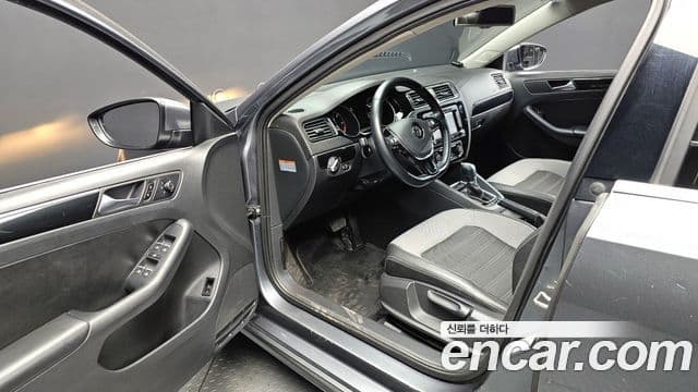 Volkswagen New Jetta 6세대, 2015 11