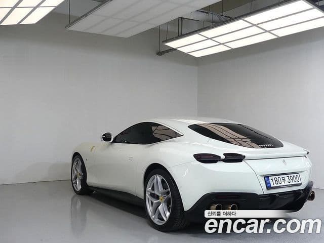 Ferrari 로마, 2021 17