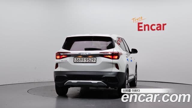 Kia Seltos Trendy, 2022 4