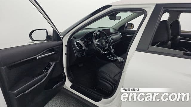 Kia Seltos Trendy, 2022 10