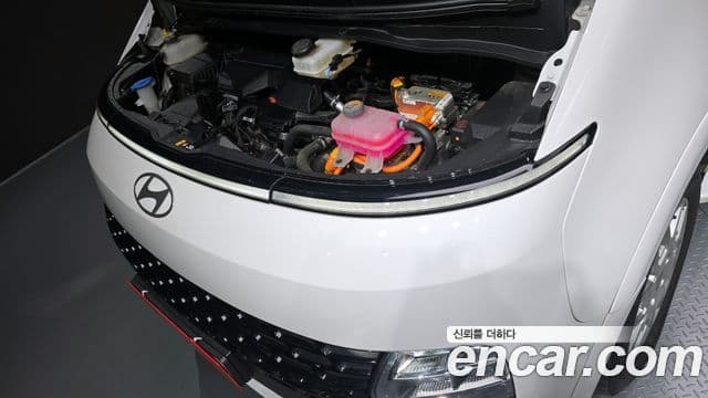 Hyundai Staria Modern, 2025 6
