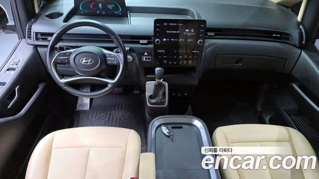 Hyundai Staria Modern, 2025 7