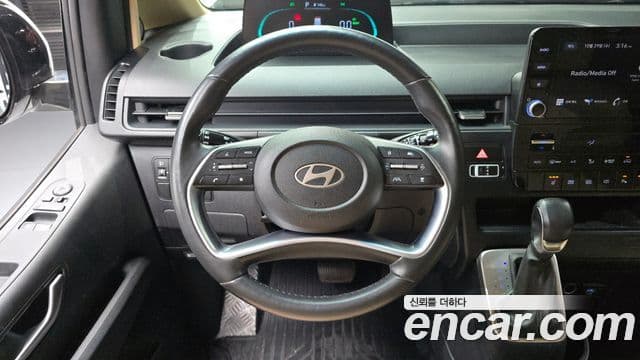 Hyundai Staria Modern, 2025 14