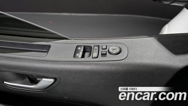 Hyundai Staria Modern, 2025 18